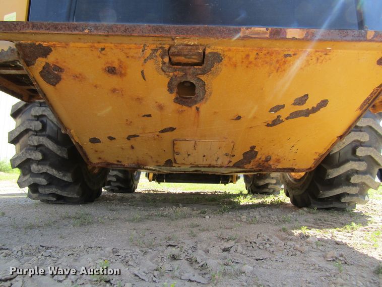 image for item GQ9020 2015 Caterpillar 262D  skid steer loader