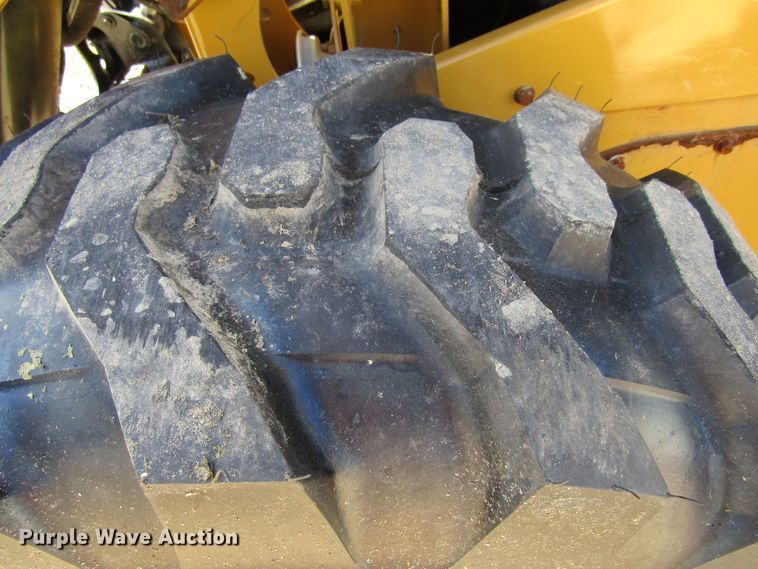 image for item GQ9020 2015 Caterpillar 262D  skid steer loader