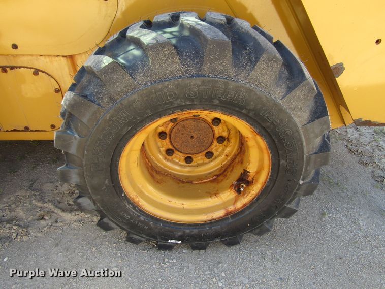 image for item GQ9020 2015 Caterpillar 262D  skid steer loader