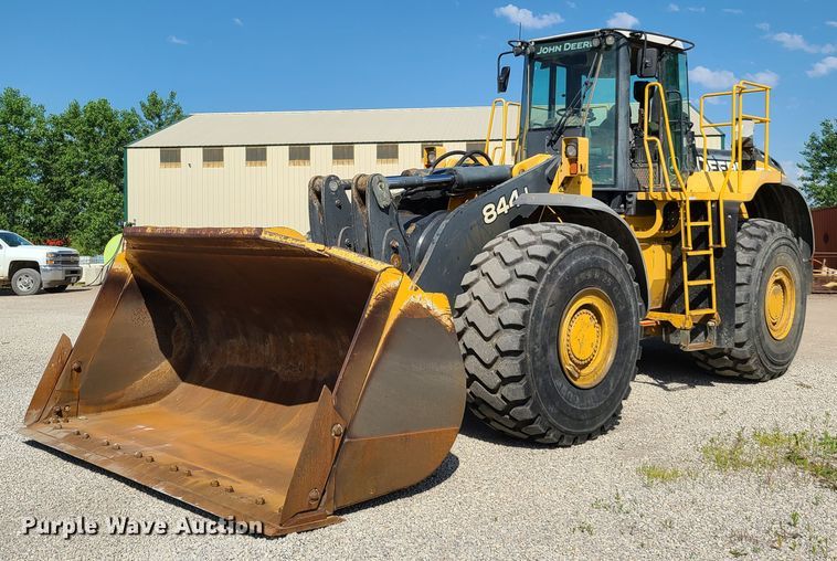 image for item GT9104 2006 John Deere 844J  wheel loader