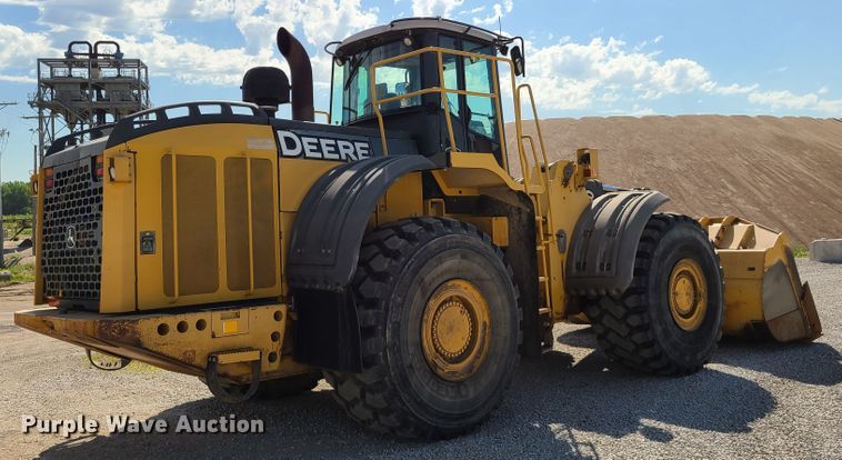 image for item GT9104 2006 John Deere 844J  wheel loader