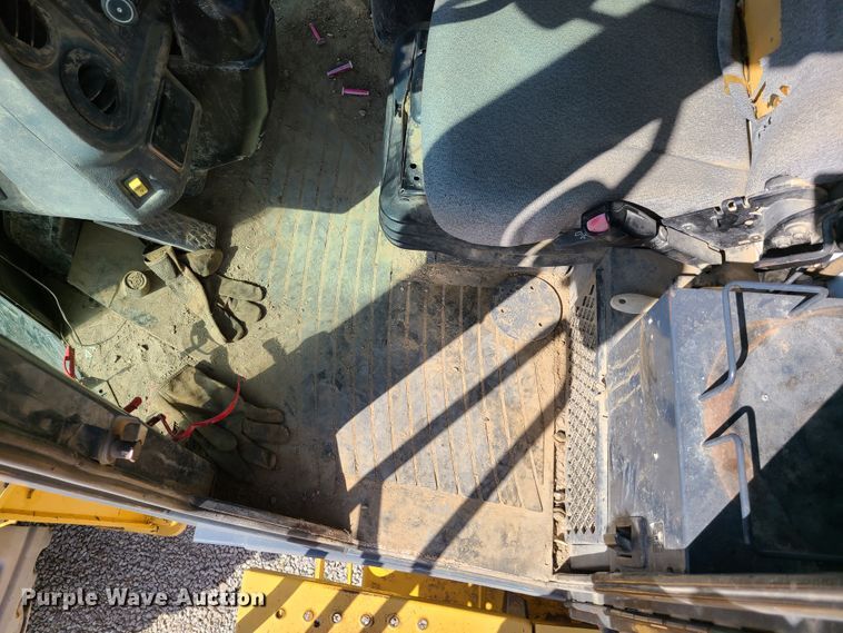 image for item GT9104 2006 John Deere 844J  wheel loader