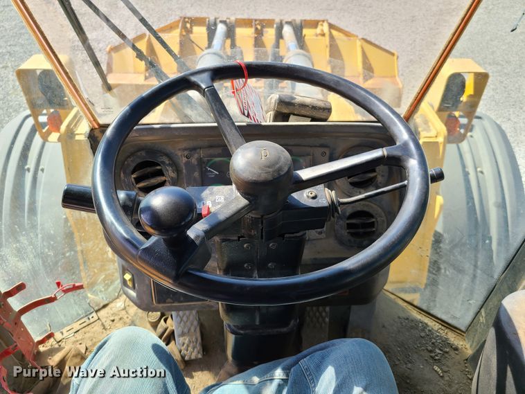 image for item GT9104 2006 John Deere 844J  wheel loader