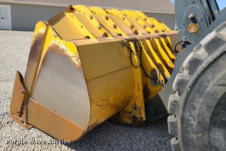 image for item GT9104 2006 John Deere 844J  wheel loader