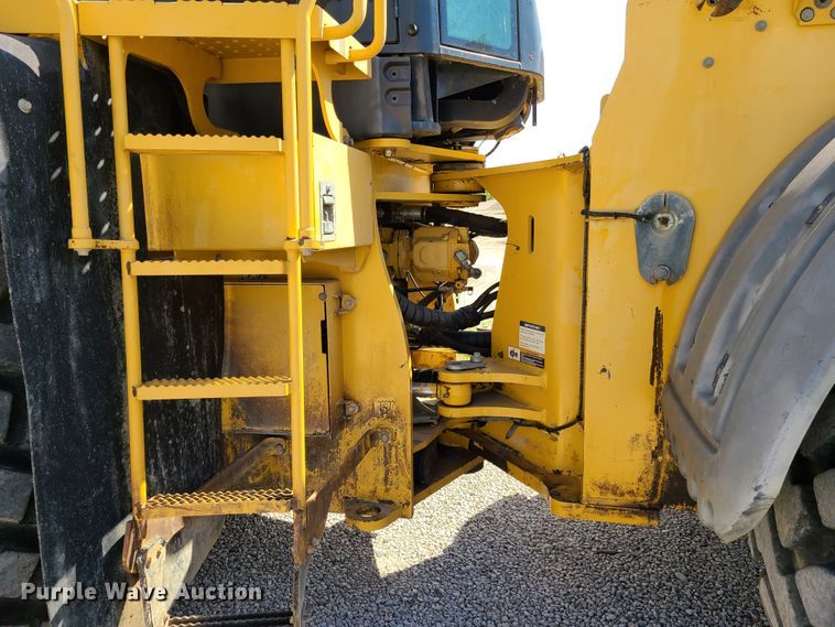 image for item GT9104 2006 John Deere 844J  wheel loader