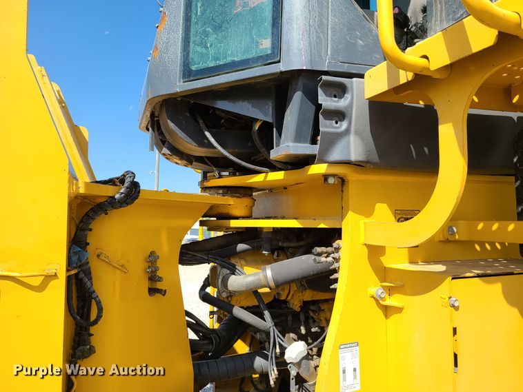 image for item GT9104 2006 John Deere 844J  wheel loader