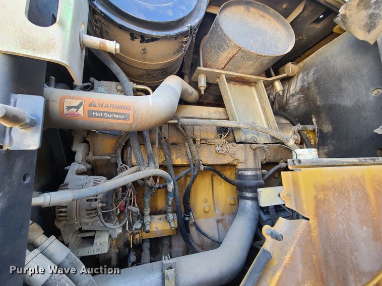 image for item GT9104 2006 John Deere 844J  wheel loader