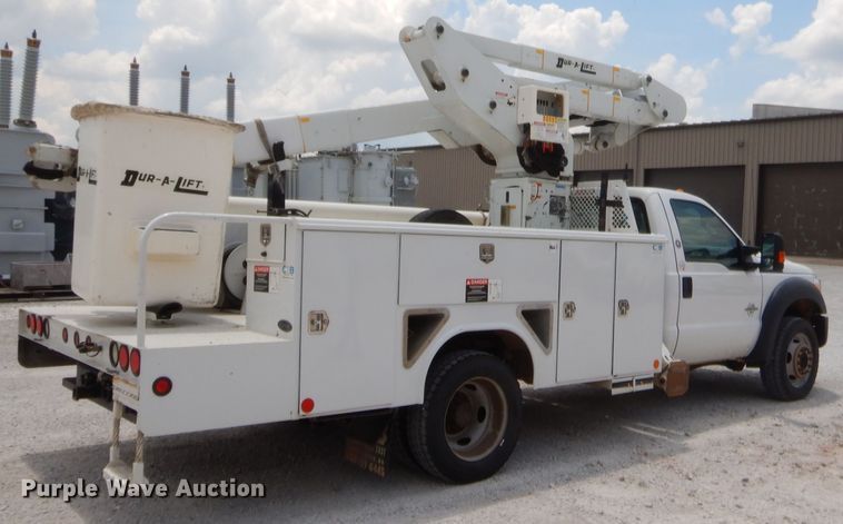 image for item GT9261 2012 Ford F550 Super Duty  bucket truck