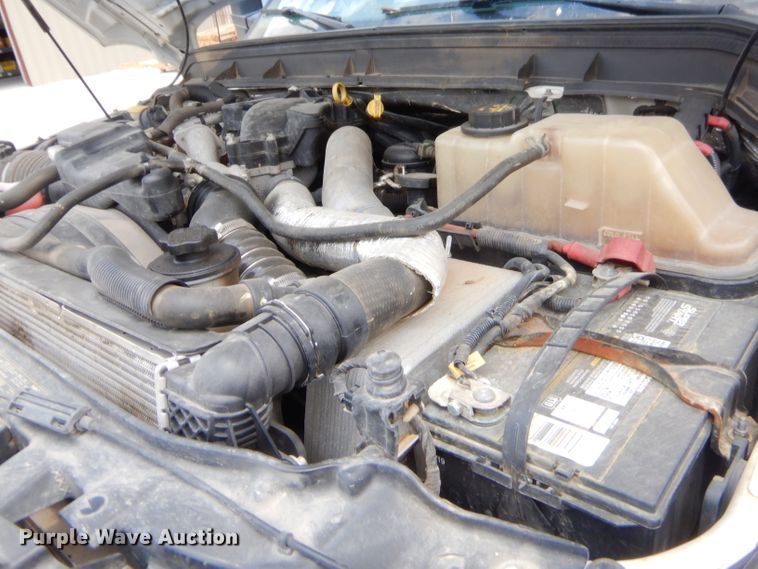 image for item GT9261 2012 Ford F550 Super Duty  bucket truck