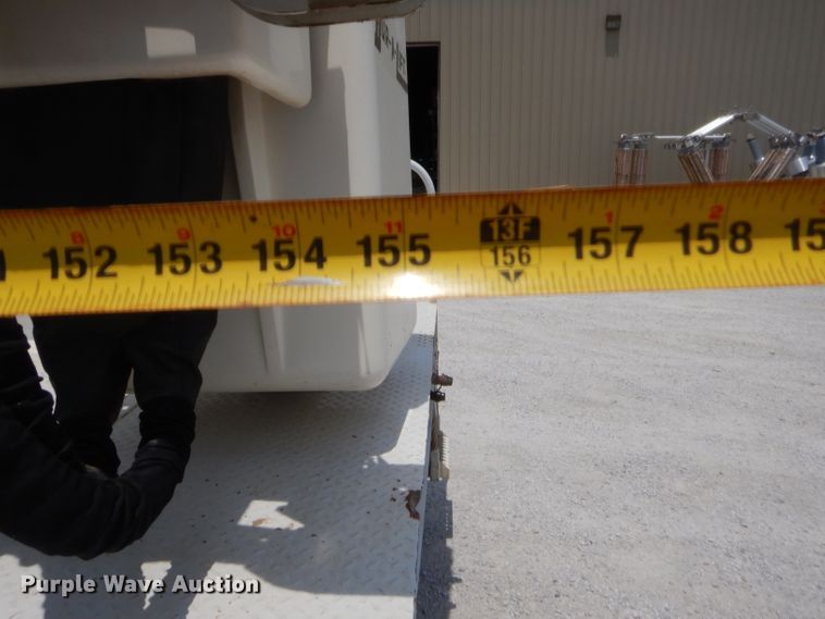 image for item GT9261 2012 Ford F550 Super Duty  bucket truck