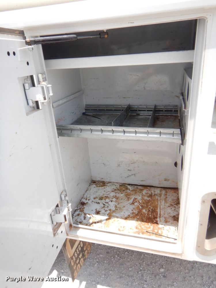 image for item GT9261 2012 Ford F550 Super Duty  bucket truck