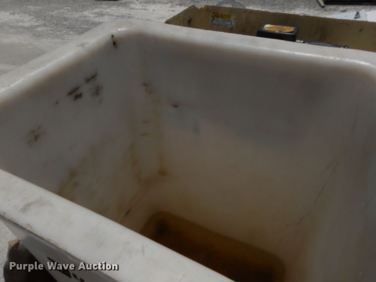 image for item GT9261 2012 Ford F550 Super Duty  bucket truck