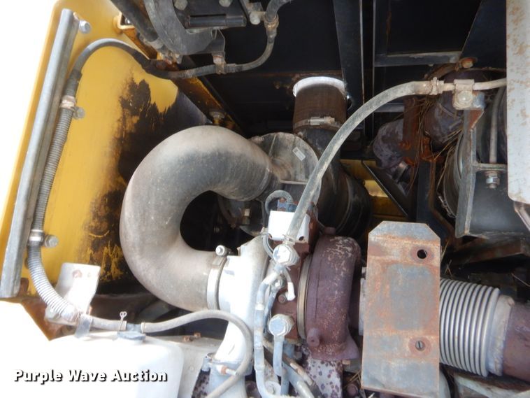 image for item GT9273 2014 Komatsu WA320  wheel loader