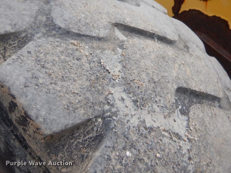 image for item GT9273 2014 Komatsu WA320  wheel loader