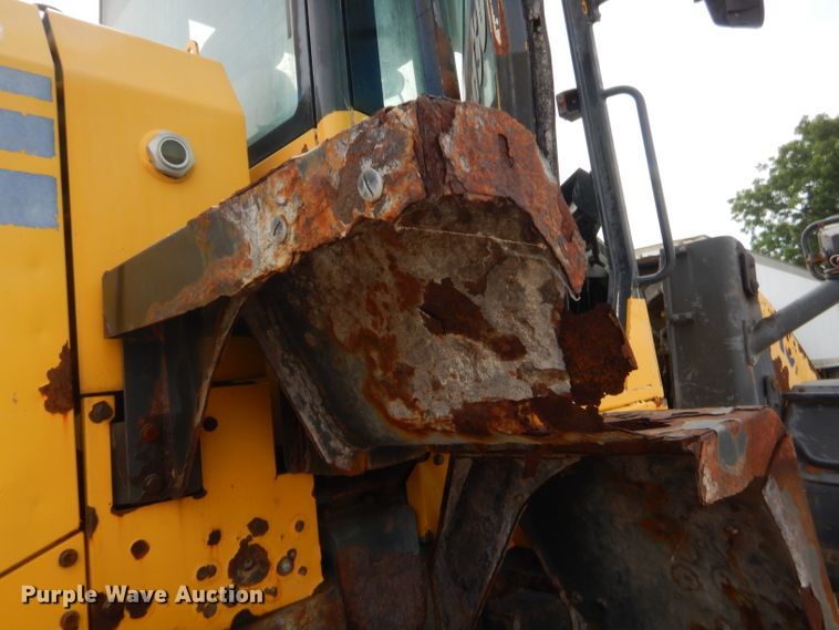 image for item GT9273 2014 Komatsu WA320  wheel loader