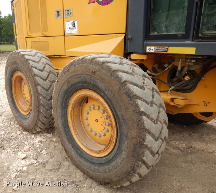 image for item GT9281 2011 John Deere 770GP  motor grader