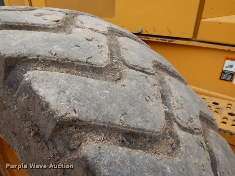 image for item GT9281 2011 John Deere 770GP  motor grader