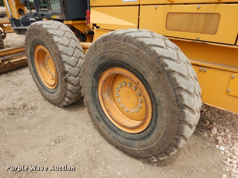 image for item GT9281 2011 John Deere 770GP  motor grader