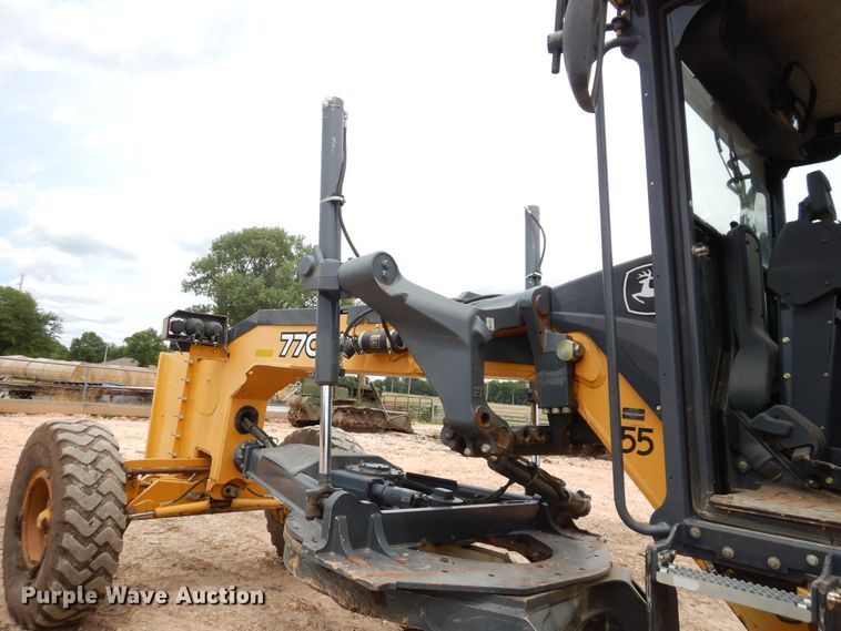 image for item GT9281 2011 John Deere 770GP  motor grader