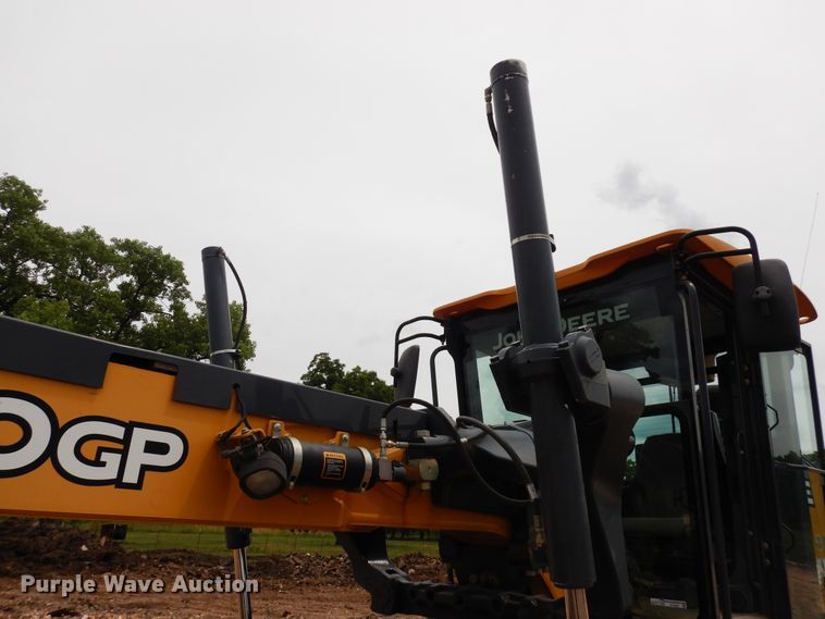 image for item GT9281 2011 John Deere 770GP  motor grader