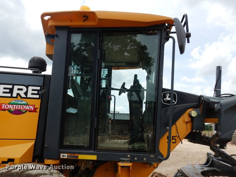 image for item GT9281 2011 John Deere 770GP  motor grader