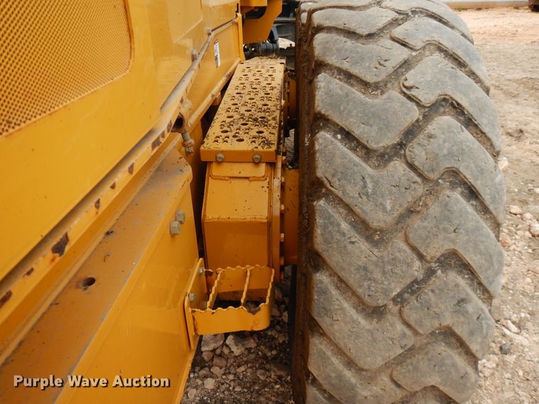 image for item GT9281 2011 John Deere 770GP  motor grader