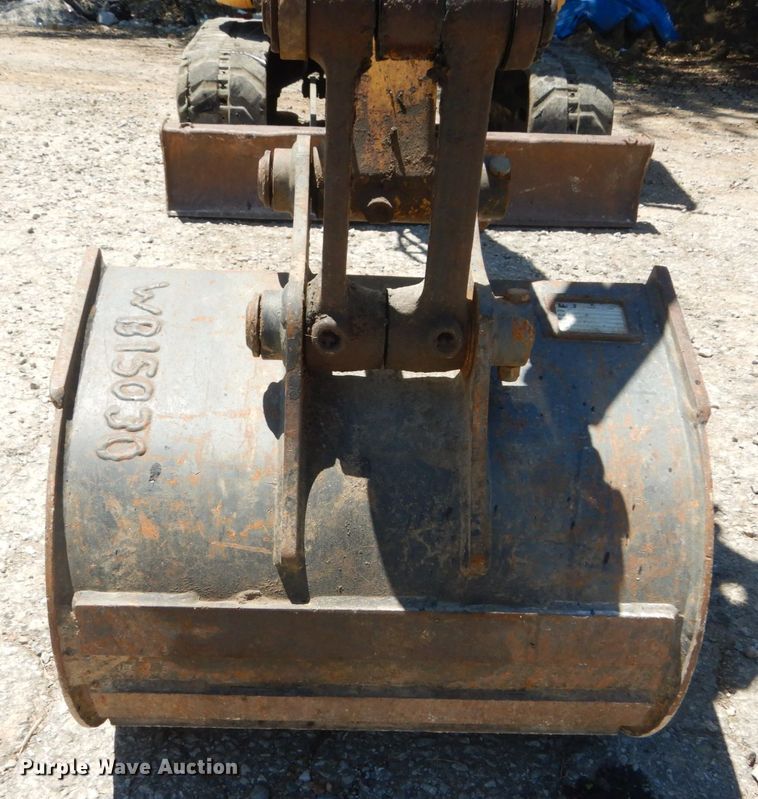 image for item GV9067 2003 Komatsu PC27MRX  mini excavator