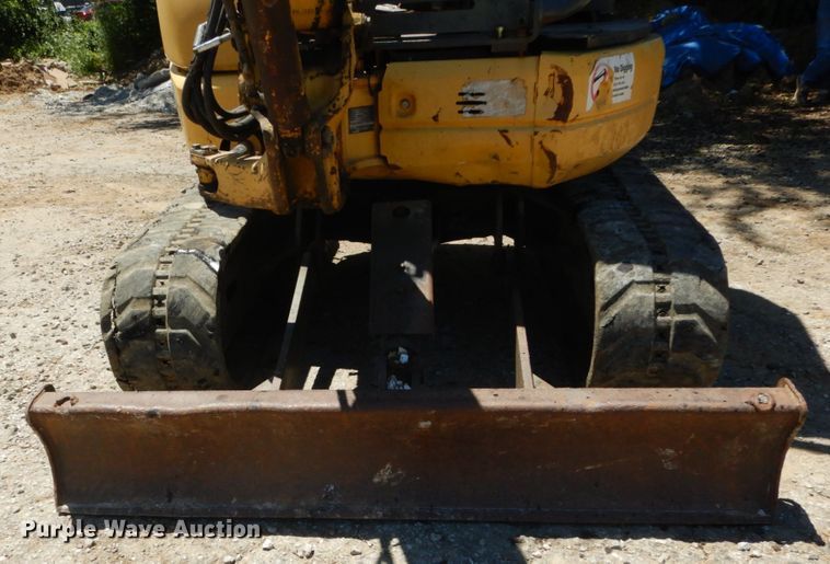 image for item GV9067 2003 Komatsu PC27MRX  mini excavator