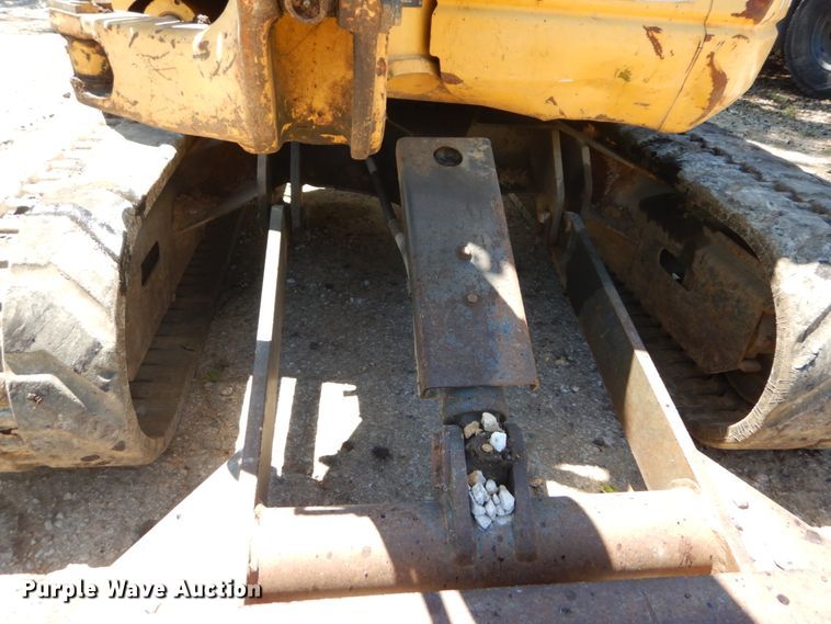 image for item GV9067 2003 Komatsu PC27MRX  mini excavator