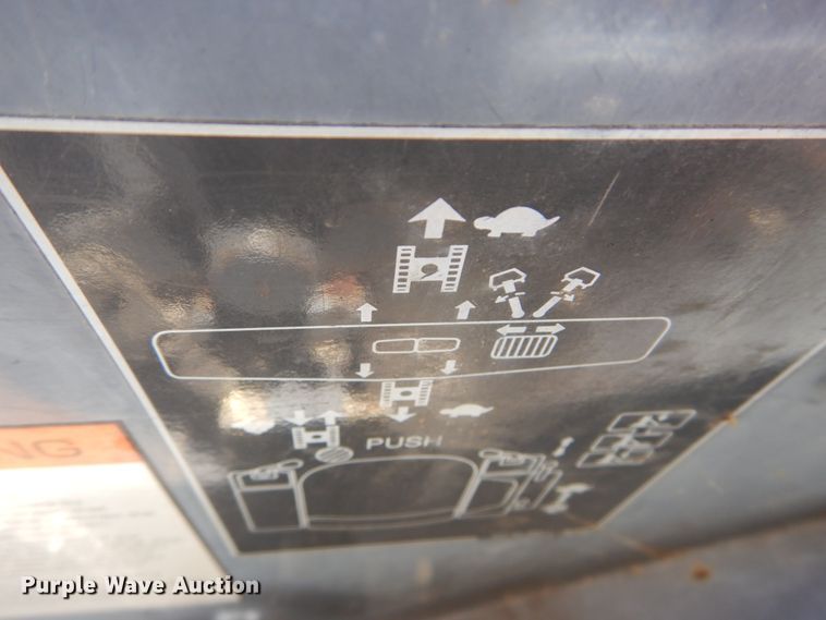 image for item GV9067 2003 Komatsu PC27MRX  mini excavator