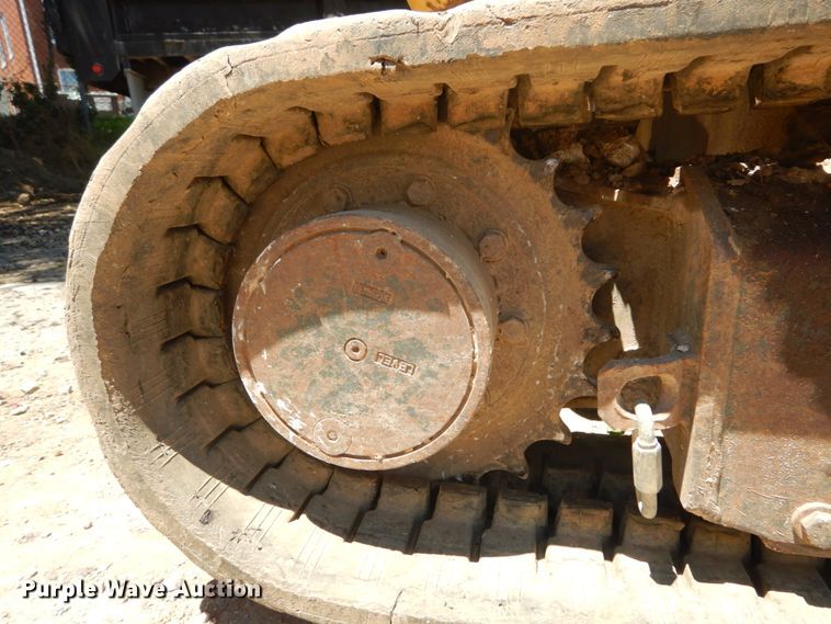 image for item GV9067 2003 Komatsu PC27MRX  mini excavator