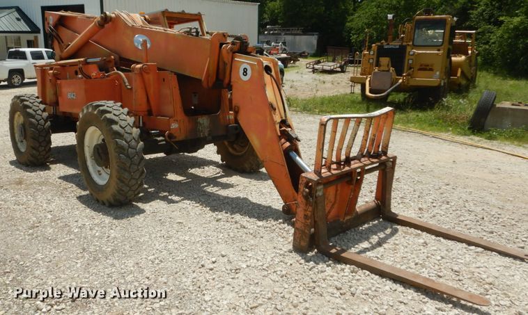 image for item GV9075 2000 SkyTrack TL-8042  telehandler