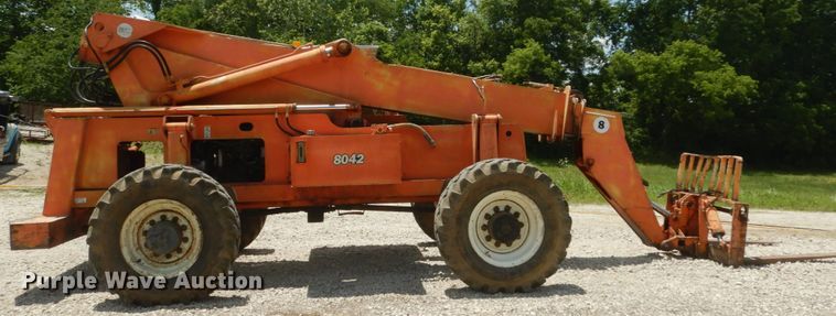 image for item GV9075 2000 SkyTrack TL-8042  telehandler