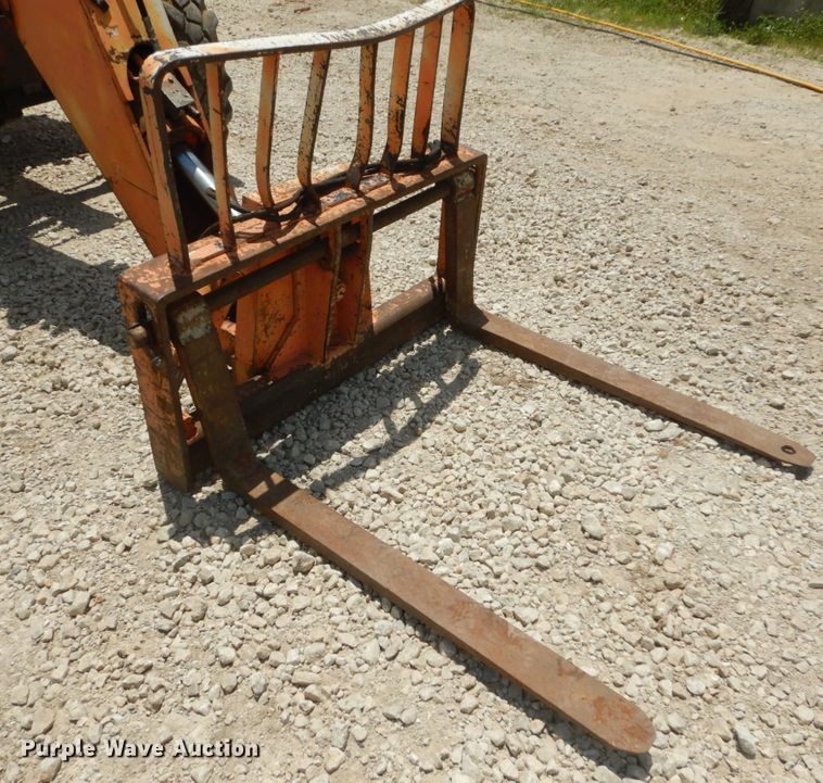 image for item GV9075 2000 SkyTrack TL-8042  telehandler