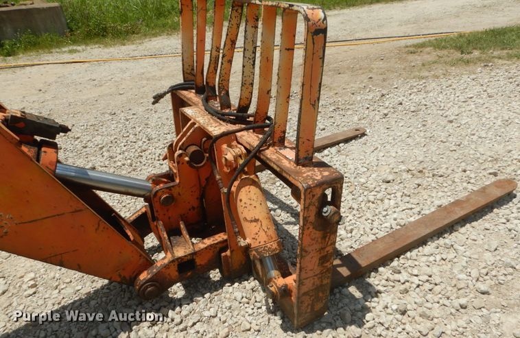 image for item GV9075 2000 SkyTrack TL-8042  telehandler