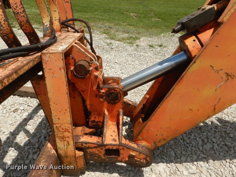 image for item GV9075 2000 SkyTrack TL-8042  telehandler