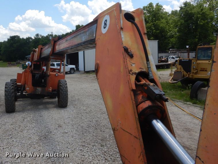 image for item GV9075 2000 SkyTrack TL-8042  telehandler