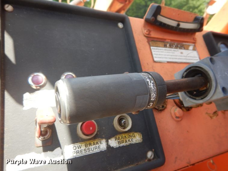 image for item GV9075 2000 SkyTrack TL-8042  telehandler