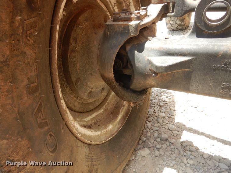 image for item GV9075 2000 SkyTrack TL-8042  telehandler