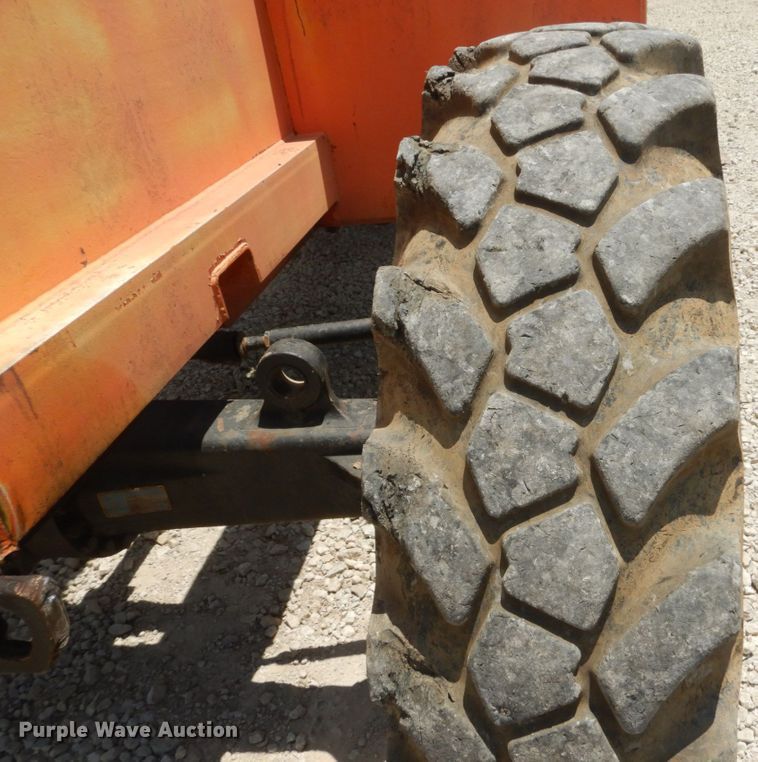 image for item GV9075 2000 SkyTrack TL-8042  telehandler