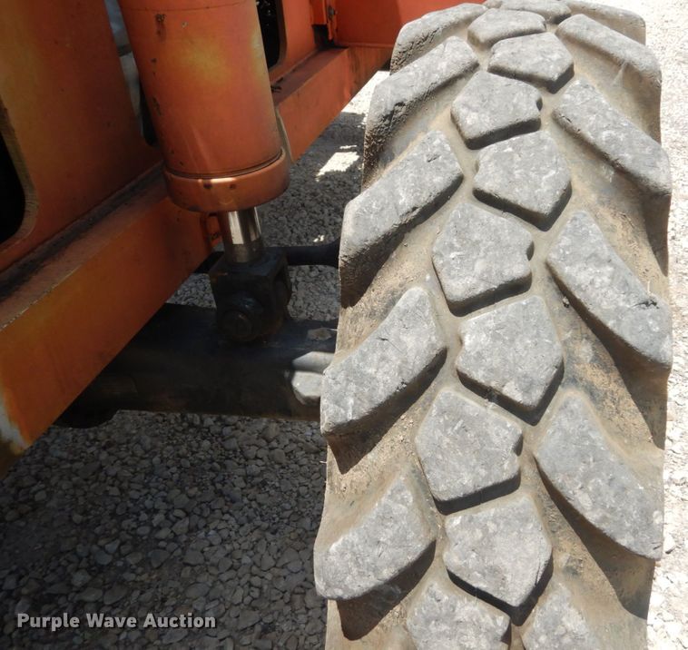 image for item GV9075 2000 SkyTrack TL-8042  telehandler