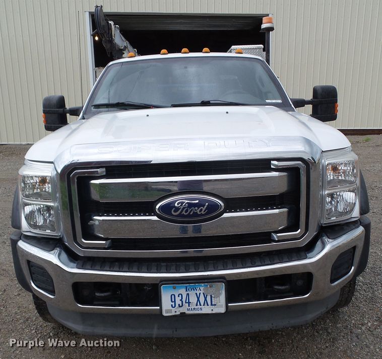 image for item GX9112 2011 Ford F550 Super Duty  service truck with crane