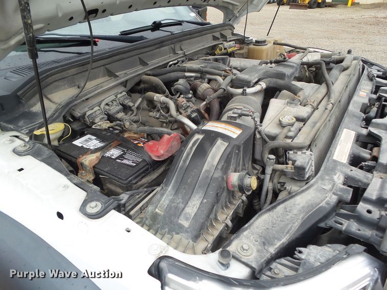 image for item GX9112 2011 Ford F550 Super Duty  service truck with crane