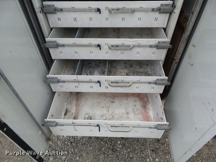 image for item GX9112 2011 Ford F550 Super Duty  service truck with crane