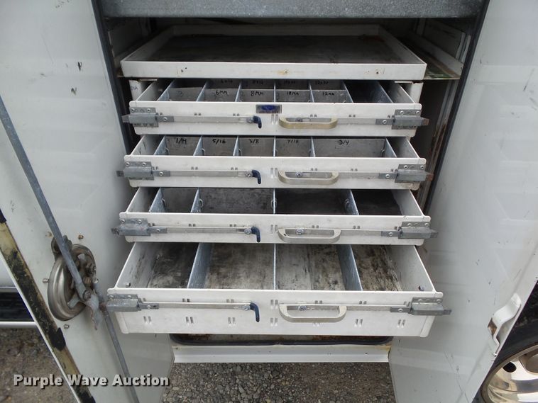 image for item GX9112 2011 Ford F550 Super Duty  service truck with crane