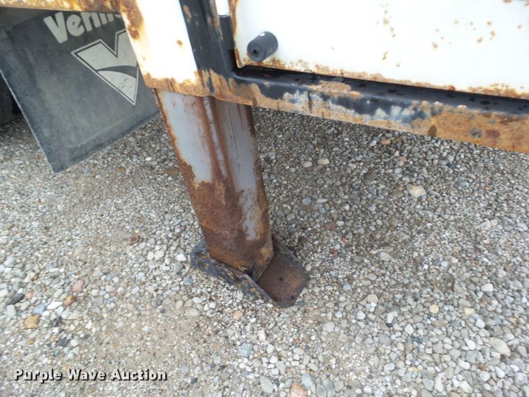 image for item GX9112 2011 Ford F550 Super Duty  service truck with crane