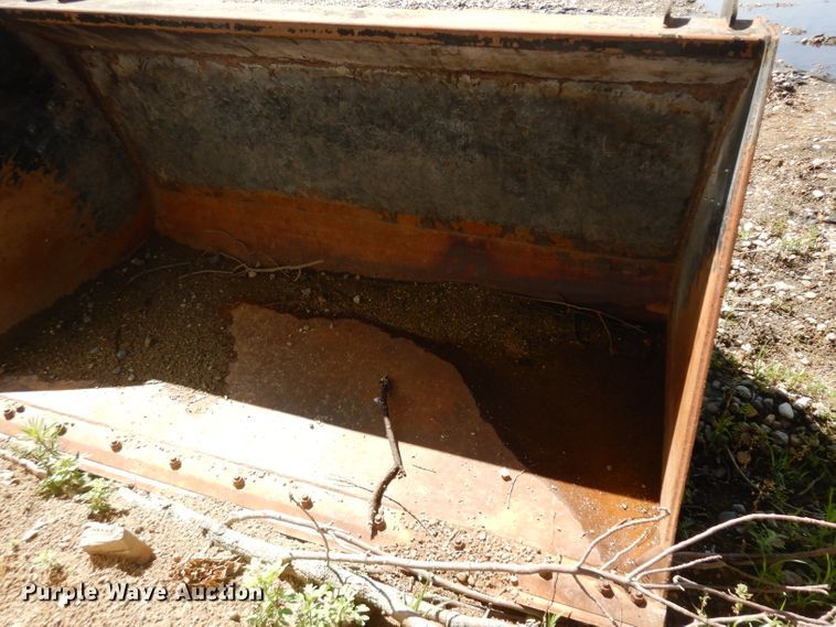 image for item H1530 MDS 96"W bucket