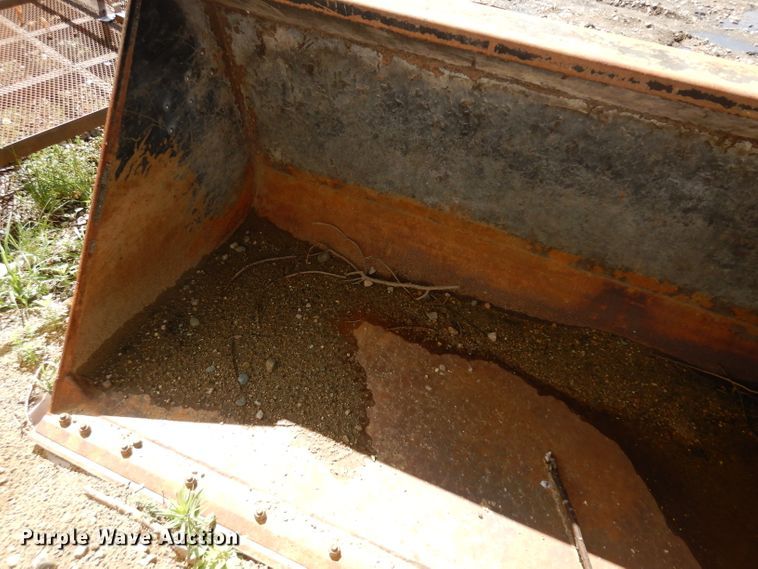 image for item H1530 MDS 96"W bucket