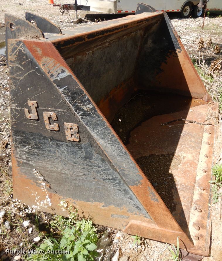 image for item H1530 MDS 96"W bucket