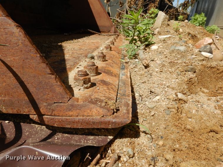 image for item H1530 MDS 96"W bucket